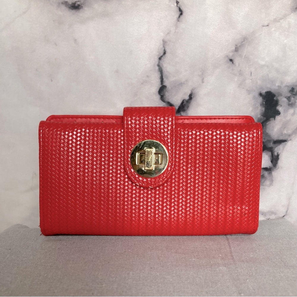 Red Clutch - TONS of storage!